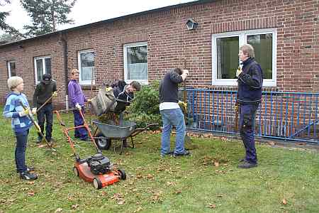 Leckeres wurde in der Gro&szlig;k&uuml;che produziert und probiert.