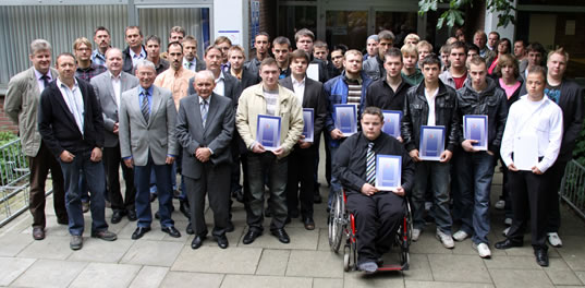 Lossprechung Teilezurichter und Industriemechaniker 2010